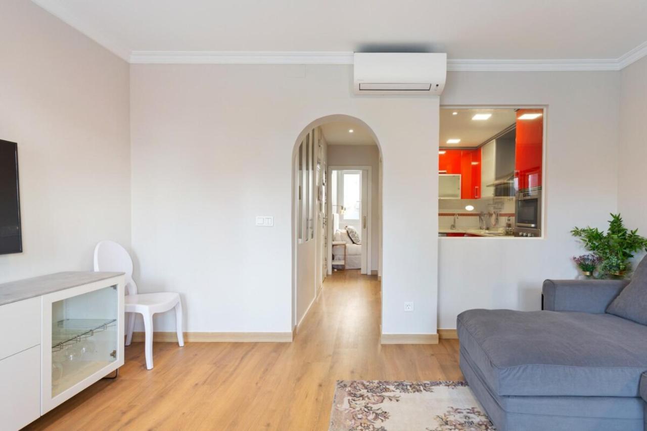 Elegant 1 Bedroom Apartment In The Heart Of Centro Мадрид Екстериор снимка