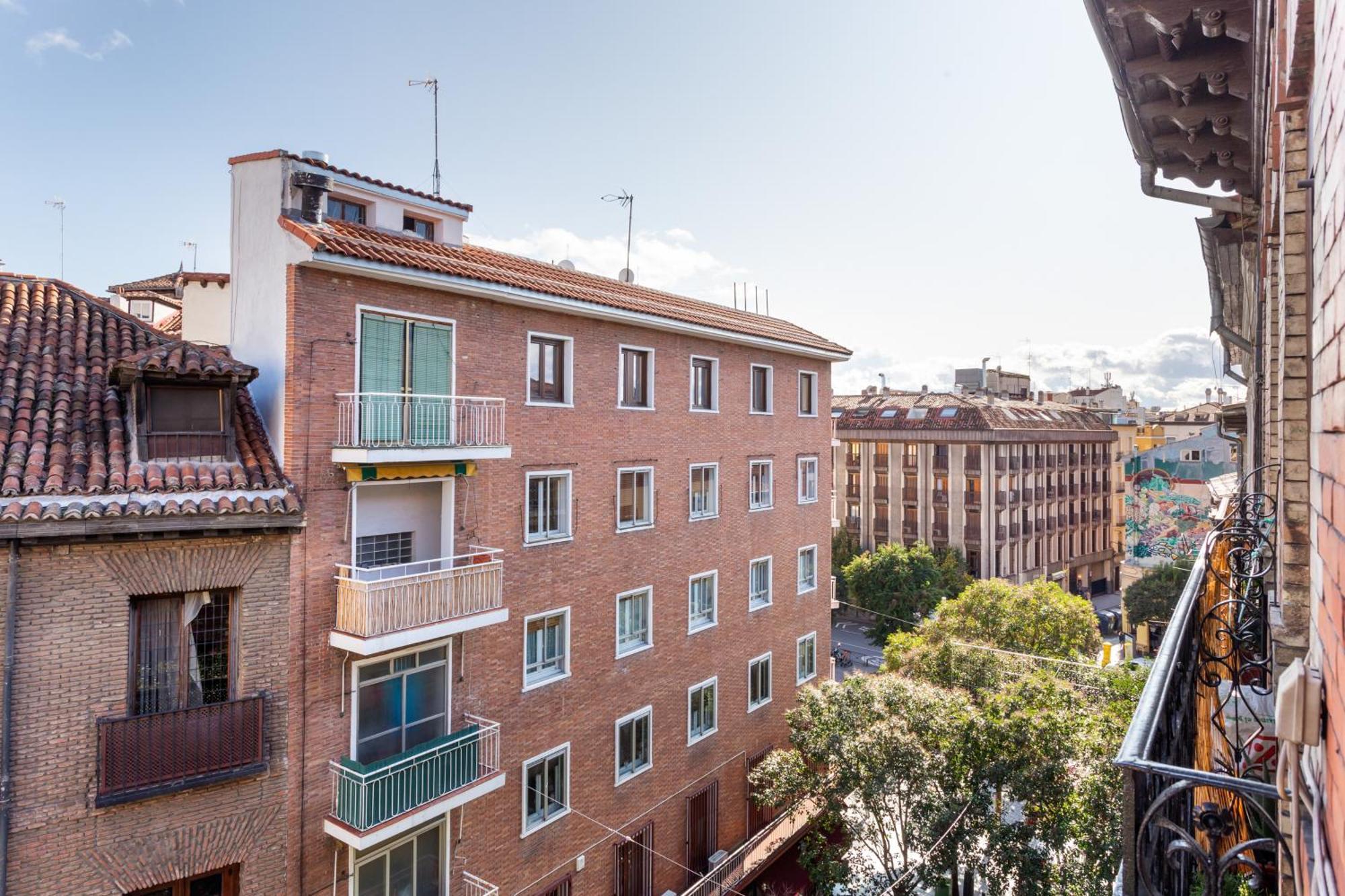 Elegant 1 Bedroom Apartment In The Heart Of Centro Мадрид Екстериор снимка