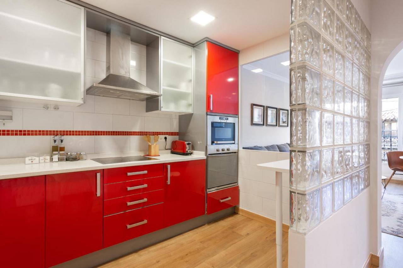 Elegant 1 Bedroom Apartment In The Heart Of Centro Мадрид Екстериор снимка