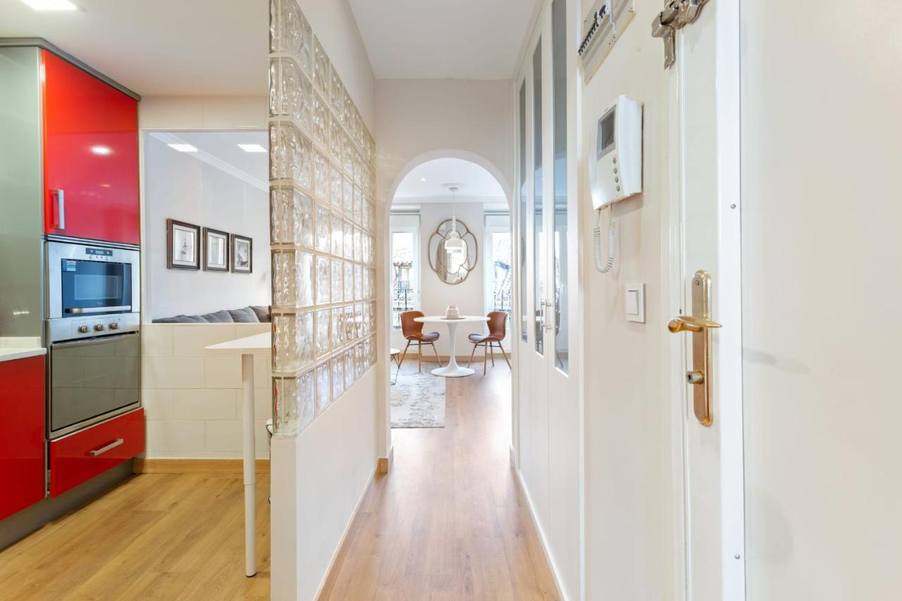 Elegant 1 Bedroom Apartment In The Heart Of Centro Мадрид Екстериор снимка